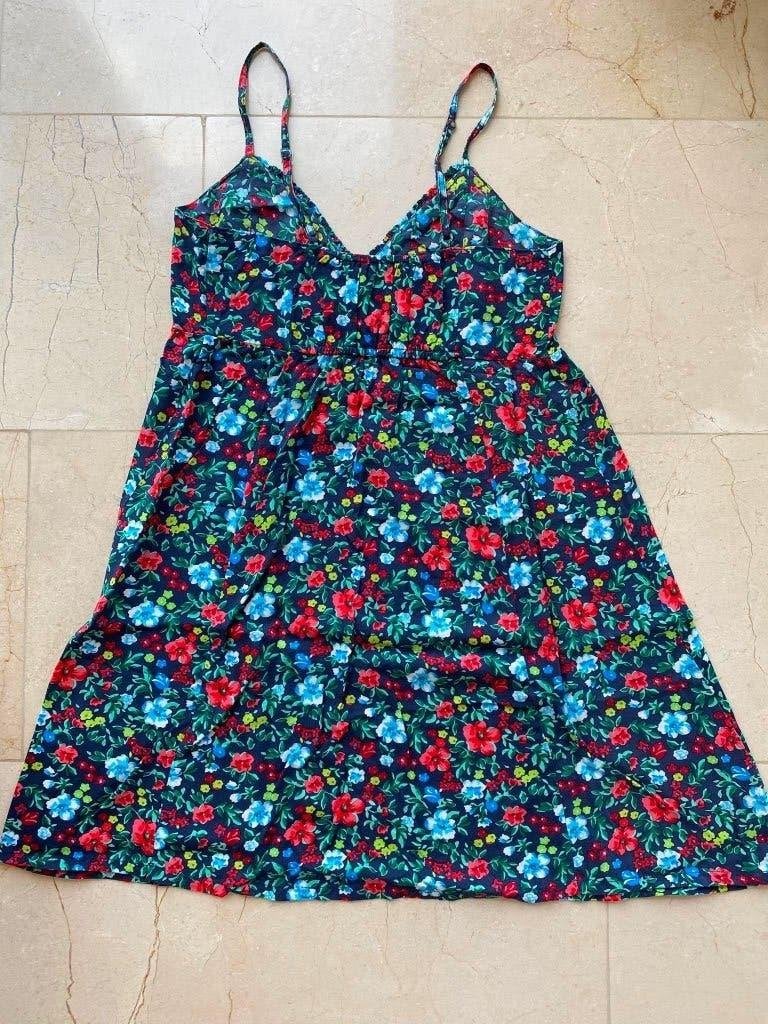 2 zomerjurken - Hollister & Superdry  + 2 Jumpsuits, Meerkleurig, Ophalen of Verzenden, Zo goed als nieuw, Maat 36 (S)