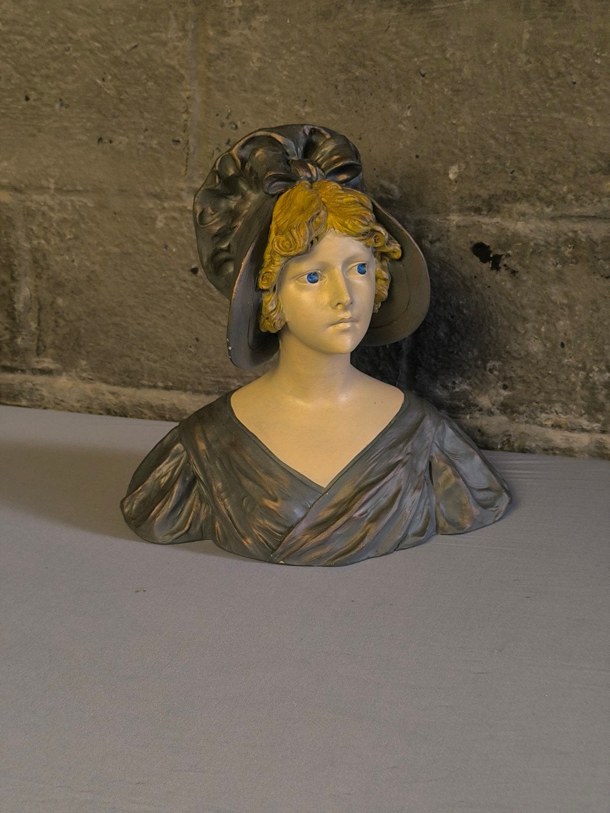 Buste décoratif en pierre (style Tonilli/Moreau), Enlèvement