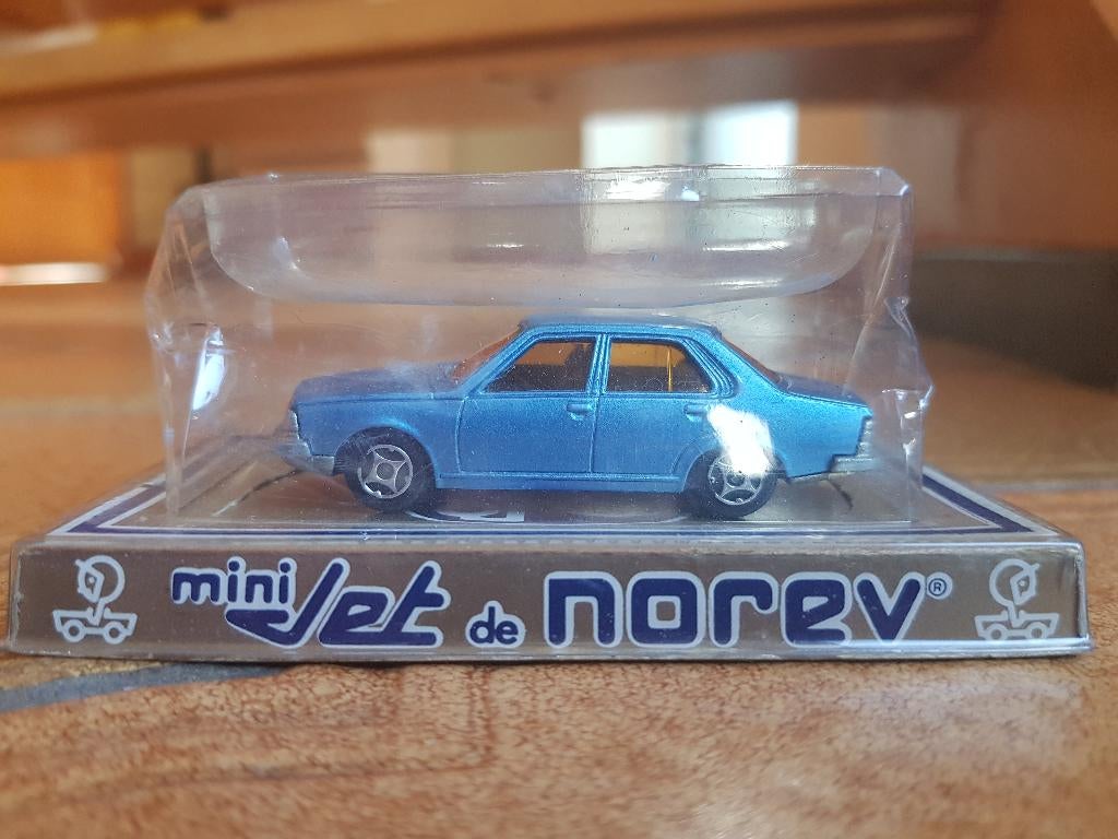 Norev Mini Jet 422 Renault 18 Blue metallic 1/66 Vintage, Ophalen of Verzenden, Nieuw, Auto