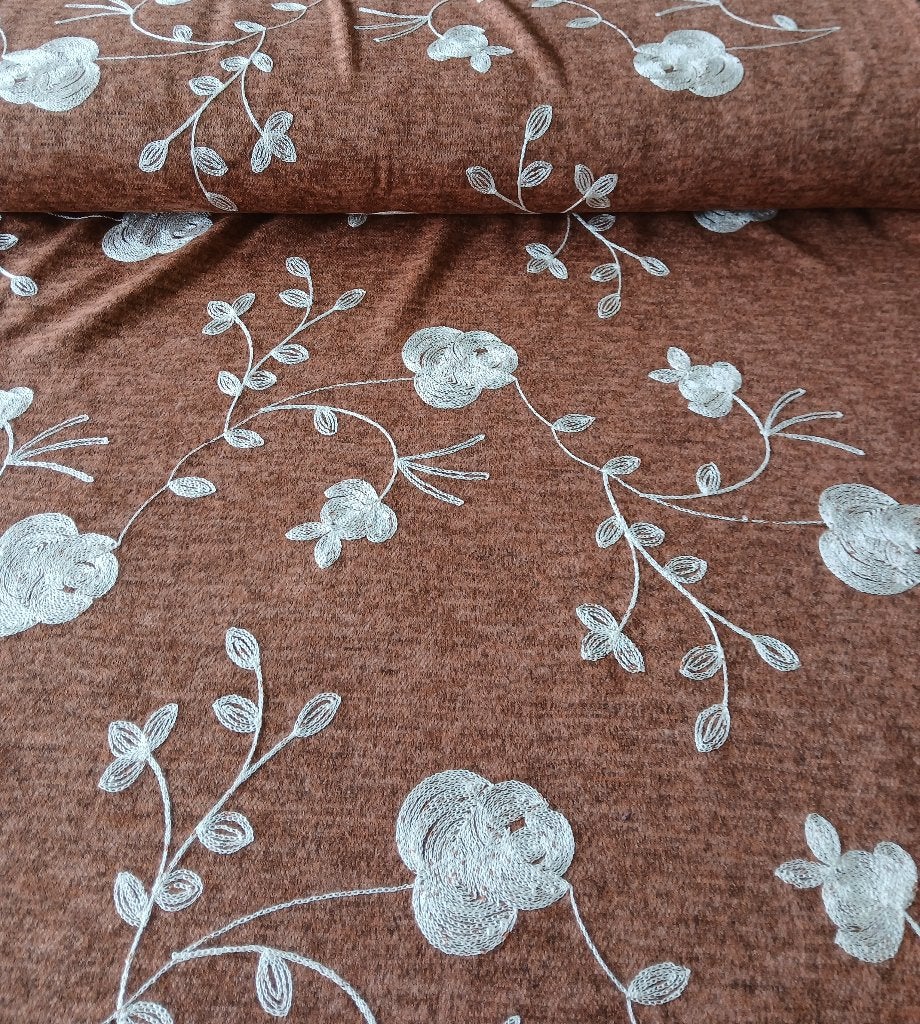 NIEUW BINNEN : Knitted flowers (gebreide stof) kleur roest, Hobby & Loisirs créatifs, Neuf, Autres couleurs, 200 cm ou plus, Enlèvement ou Envoi