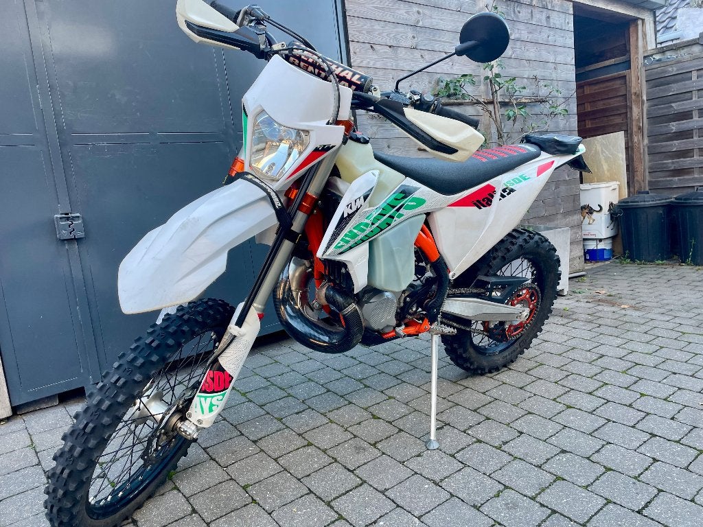 KTM 300 exc six days de 2022, Motos, 300 cm³, Entreprise, Neuf, Permis Moto A2 minimum