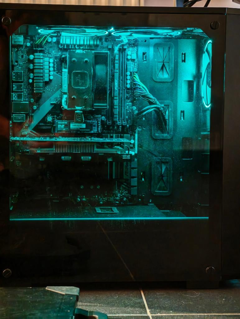 Compacte Gaming PC 1050 TI Ryzen 5, Computers en Software, Desktop Pc's, Zo goed als nieuw, 4 Ghz of meer, SSD, 8 GB, Met videokaart