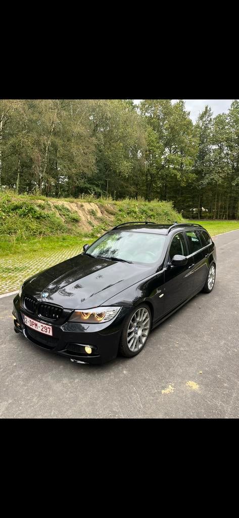 BMW E91 318d Facelift, Auto's, BMW, Euro 5, Zwart, Zwart, 5 deurs