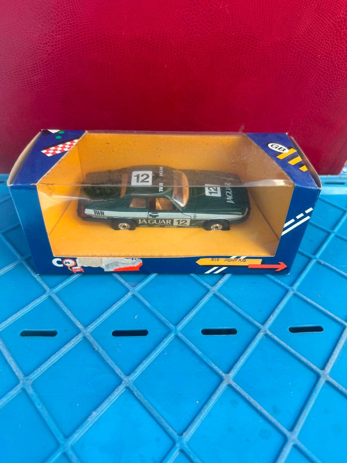 Corgi jaguar 318 dans sa boîte d’origine, Enlèvement, Utilisé