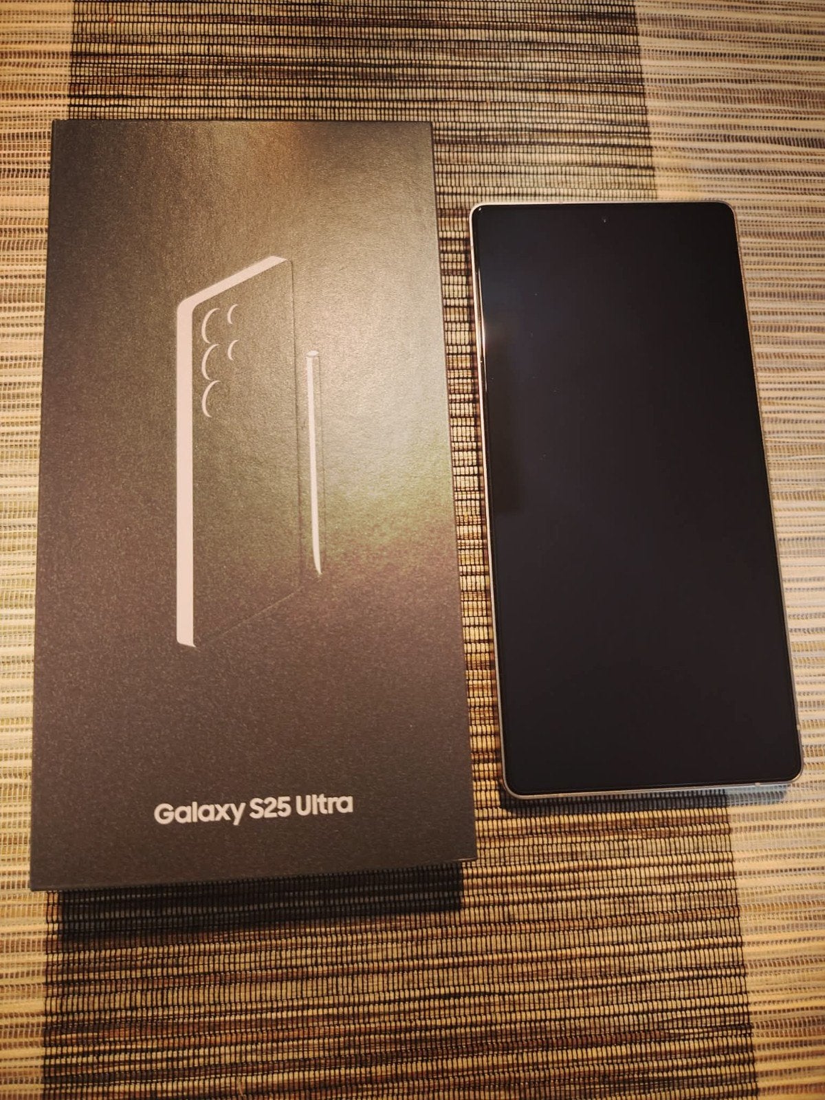Samsung Galaxy S25 Ultra Noir 256GB, Avec simlock (verrouillage SIM), Autres modèles, Comme neuf, Enlèvement