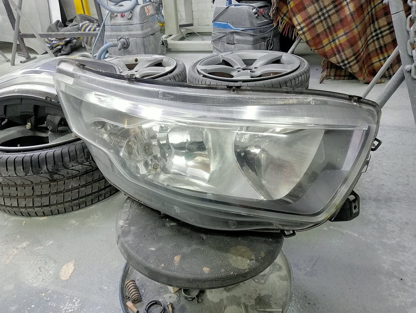 Koplamp-Rechts van een Iveco New Daily, -, Utilisé, Autres marques automobiles, -