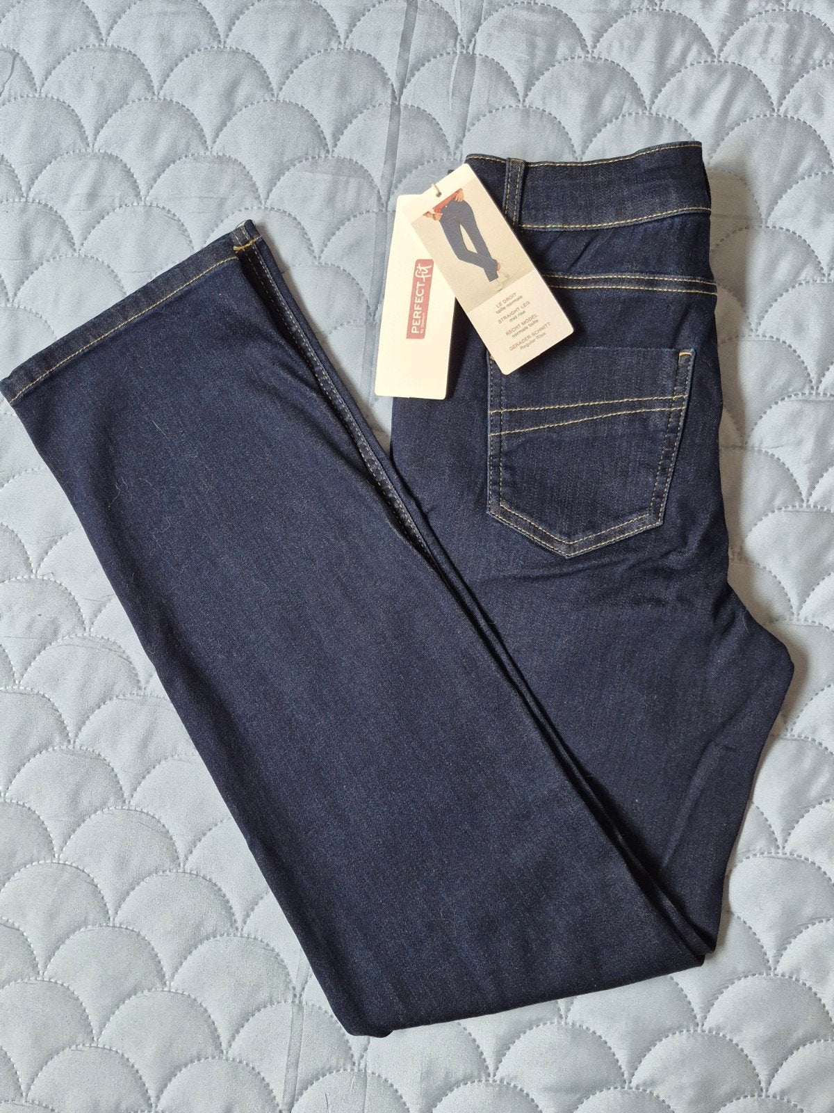Rechte spijkerbroek „Damart”, Blauw, Nieuw, Ophalen of Verzenden, W28 - W29 (confectie 36)