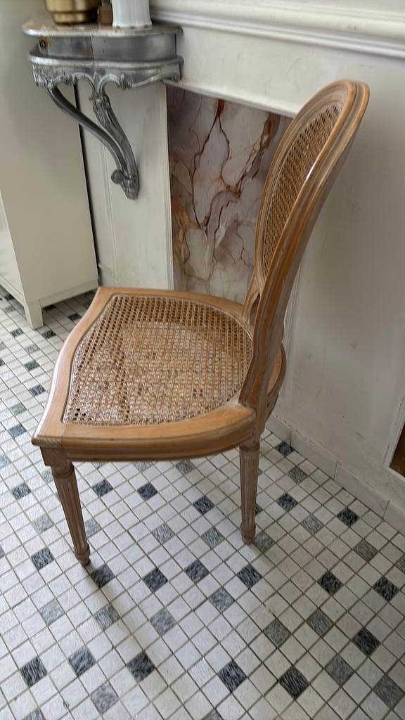 Chaise, Enlèvement