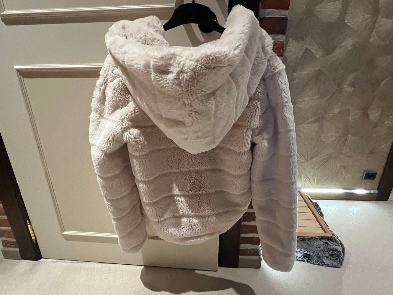 Veste d'hiver Fluffy pour femme, Enlèvement ou Envoi, Comme neuf, Taille 36 (S)