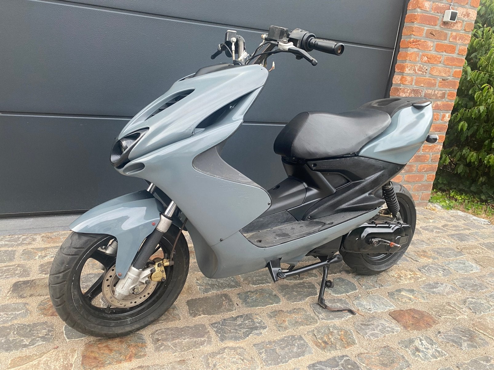 Yamaha Aerox - volledig onder handen genomen, Fietsen en Brommers, Scooters | Yamaha, Ophalen, Gebruikt, Aerox, Klasse B (45 km/u)