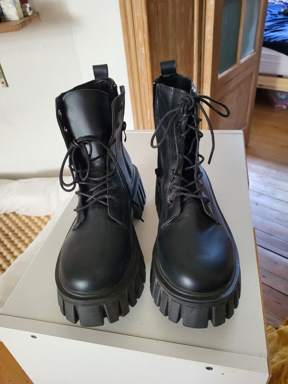 Boots, Neuf, Enlèvement, Boots et Botinnes, Noir