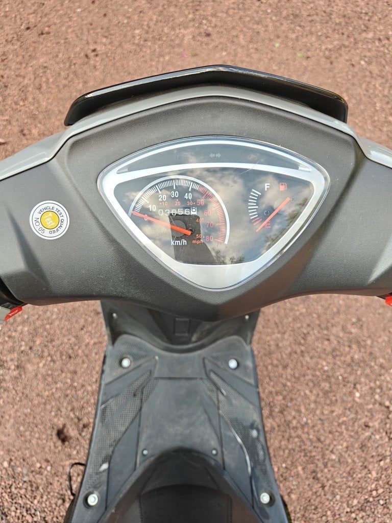 Scooter Klasse A 50cc – Dixon, Fietsen en Brommers, Ophalen, Zo goed als nieuw, TNT