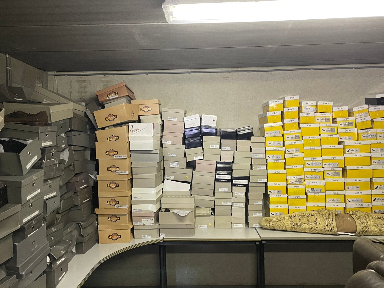 Schoene complete Uitverkoop, Kleding | Dames, Ophalen, Overige kleuren, Overige typen, Nieuw