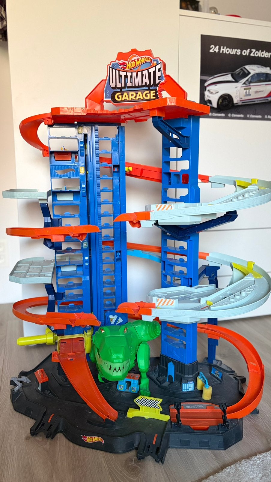 Hotwheels grote garage, Kinderen en Baby's, Ophalen, Zelf te bouwen, Hot Wheels, Handmatig
