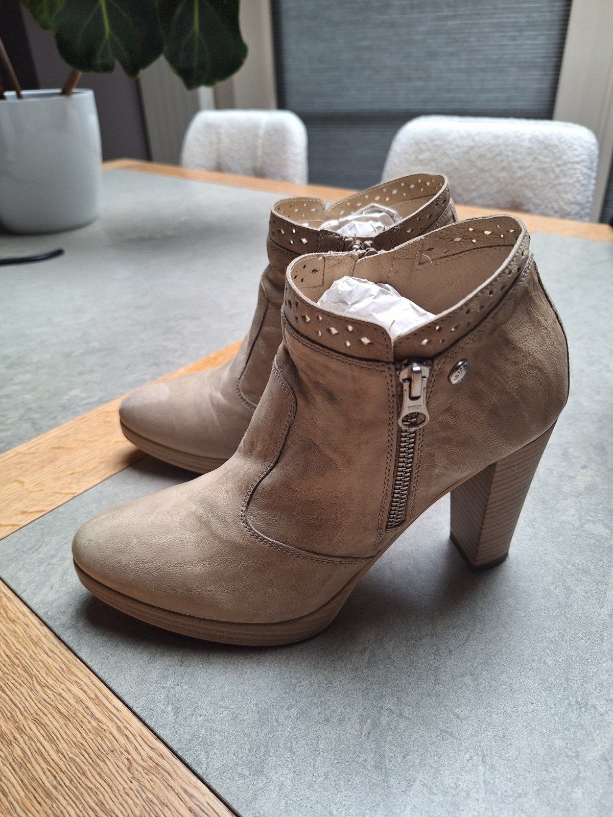 bottillons néro giardini, Vêtements | Femmes, Enlèvement