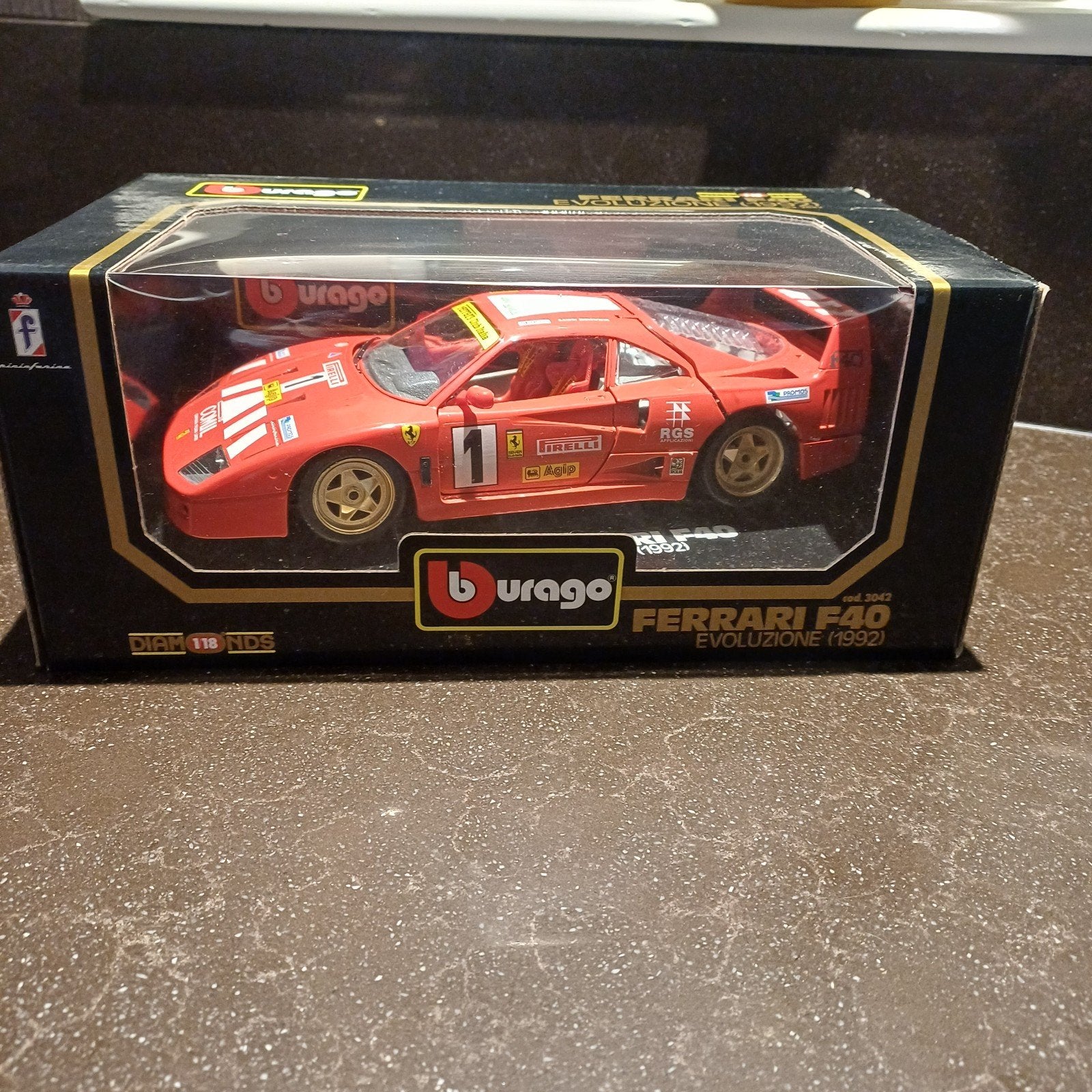 Burago Ferrari F40 1:18, Hobby & Loisirs créatifs, Enlèvement, Neuf, Voiture, Burago