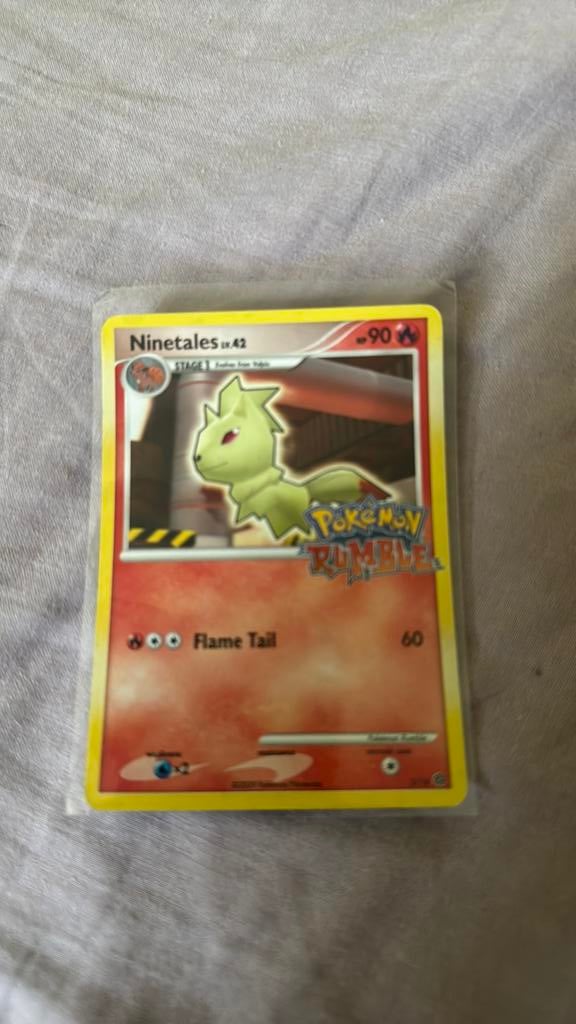 Pokemon Rumble - Ninetales, Ophalen of Verzenden, Zo goed als nieuw