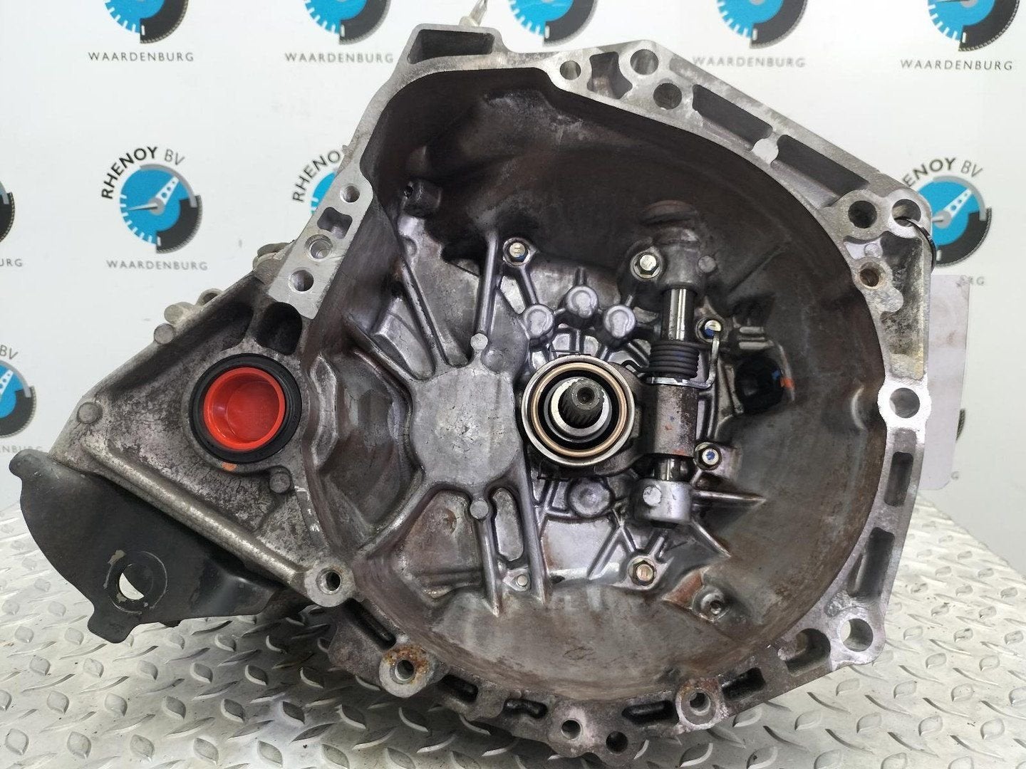 PEUGEOT 107 1.0-12V XS  TRANSMISSIE / VERSNELLINGSBAK 2006, Ophalen of Verzenden, Gebruikt, ARN erkend