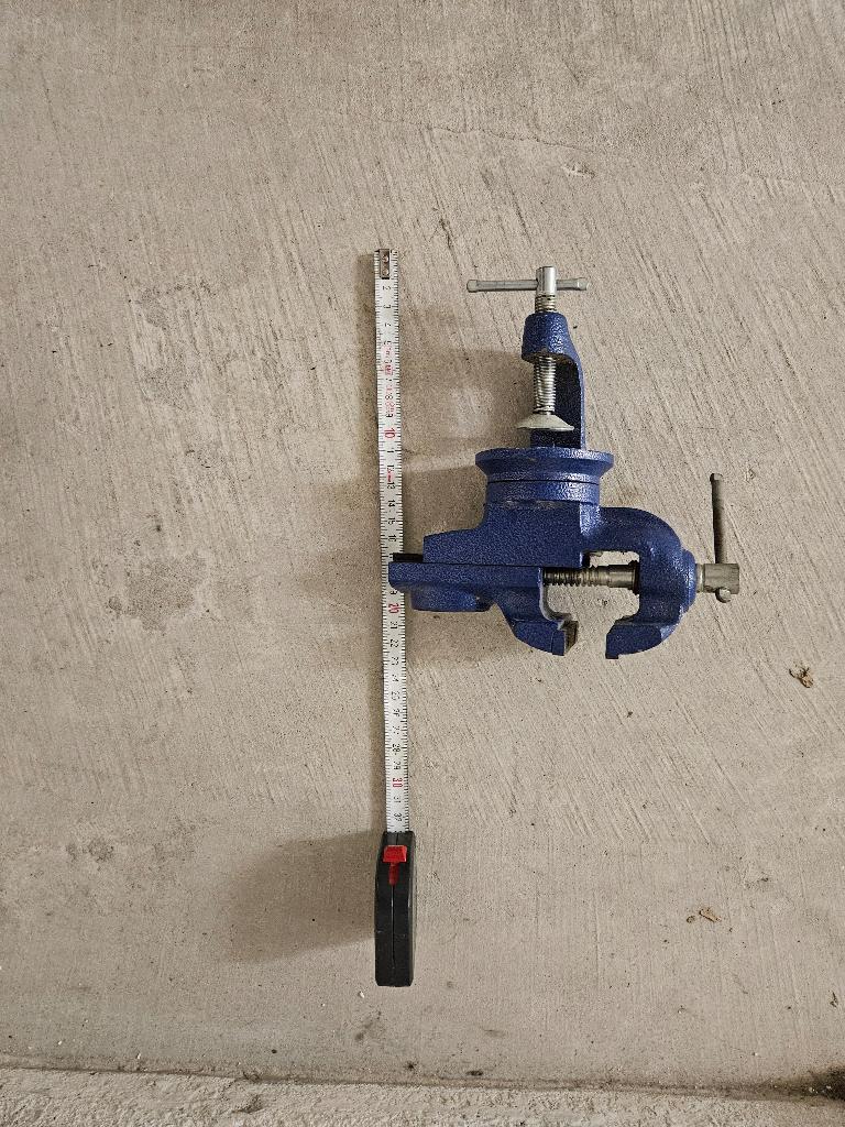 Etau, Enlèvement, Comme neuf, Moins de 70 cm, Étau