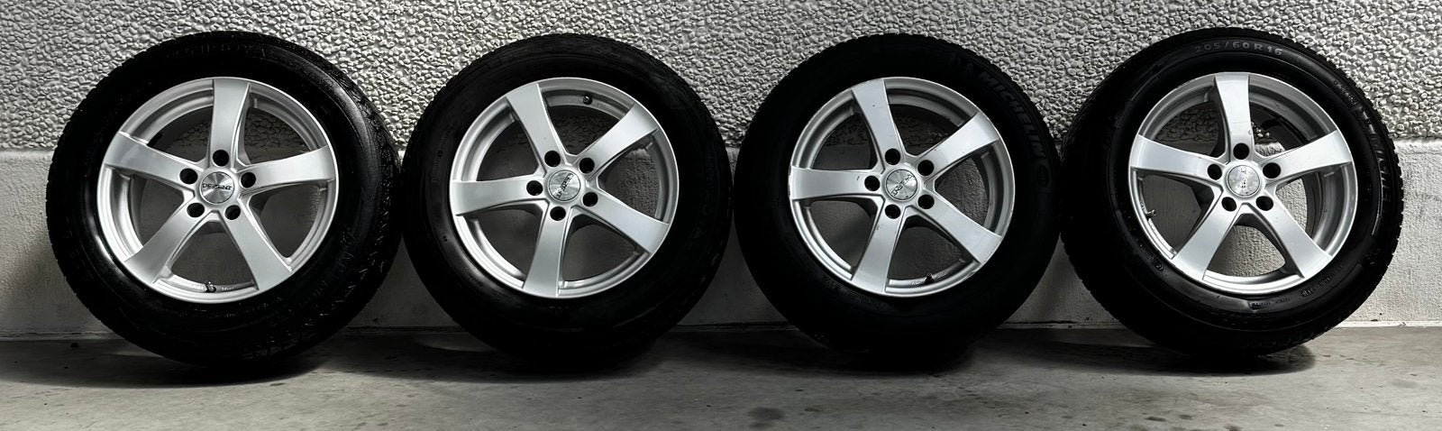Nissan Set alu velgen banden, Autos : Pièces & Accessoires, Pneus & Jantes, 4 Saisons, Michelin, 16 pouces, Véhicule de tourisme
