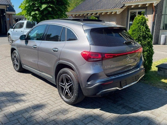 Mercedes-Benz EQA 250 AMG LINE PANO CAMERA NAVI LED, Argent ou Gris, Achat, Entreprise, 5 places