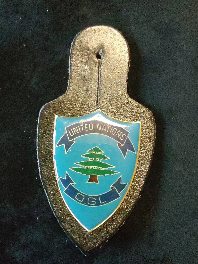 Badge # 33, Collections, Envoi