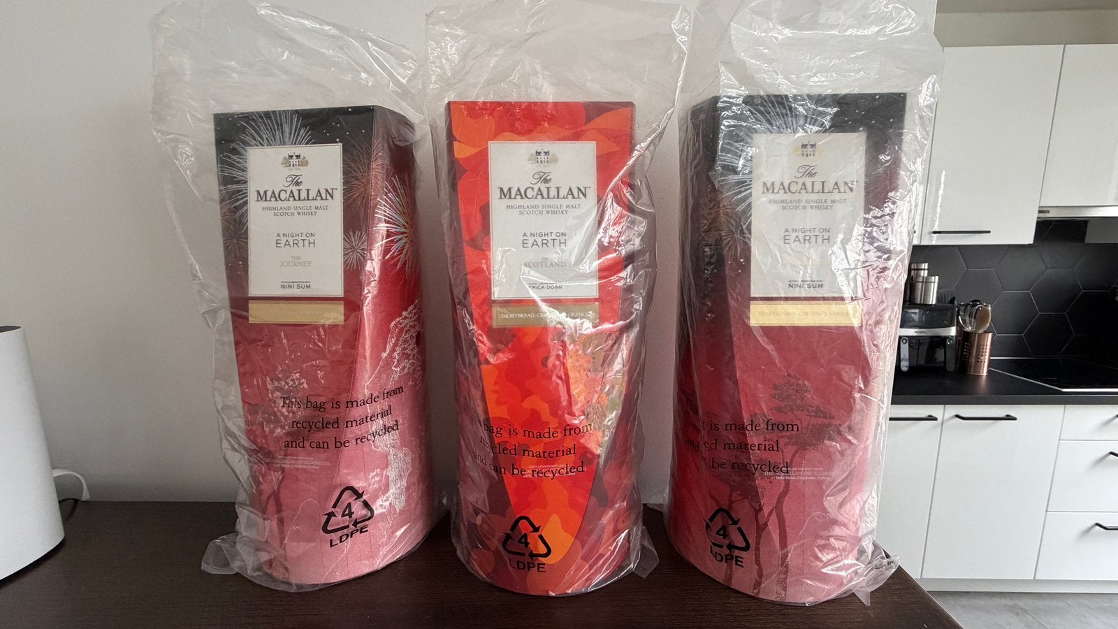 3 Macallan (One night on earth) flessen, Ophalen, Zo goed als nieuw