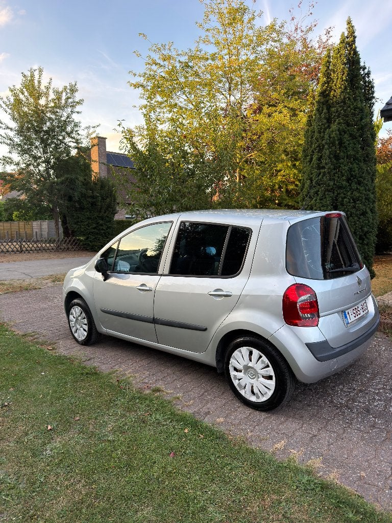 Renault Modus 1.2 (2011) – Benzine – Gekeurd v. Verkoop!, Auto's, Voorwielaandrijving, Euro 5, Stof, 135 g/km