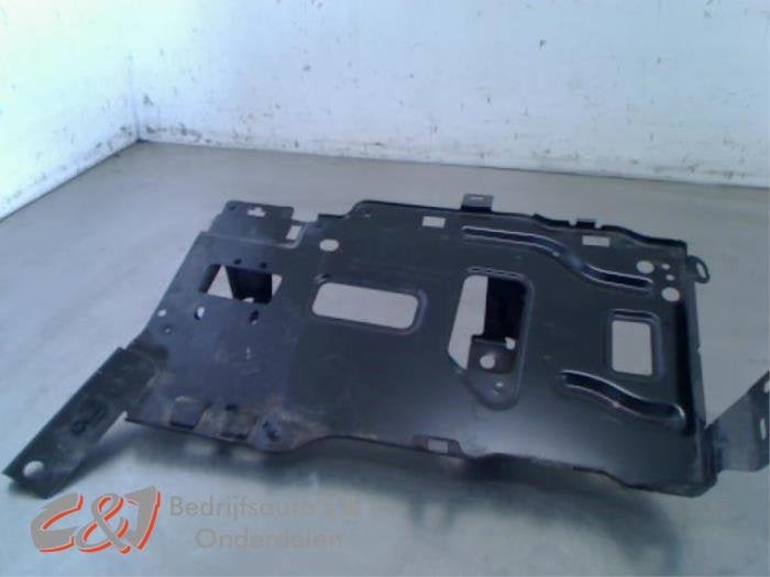 Boîtier de batterie d'un Peugeot Partner, Autos : Pièces & Accessoires, Carrosserie & Tôlerie, Peugeot, Utilisé, 3 mois de garantie