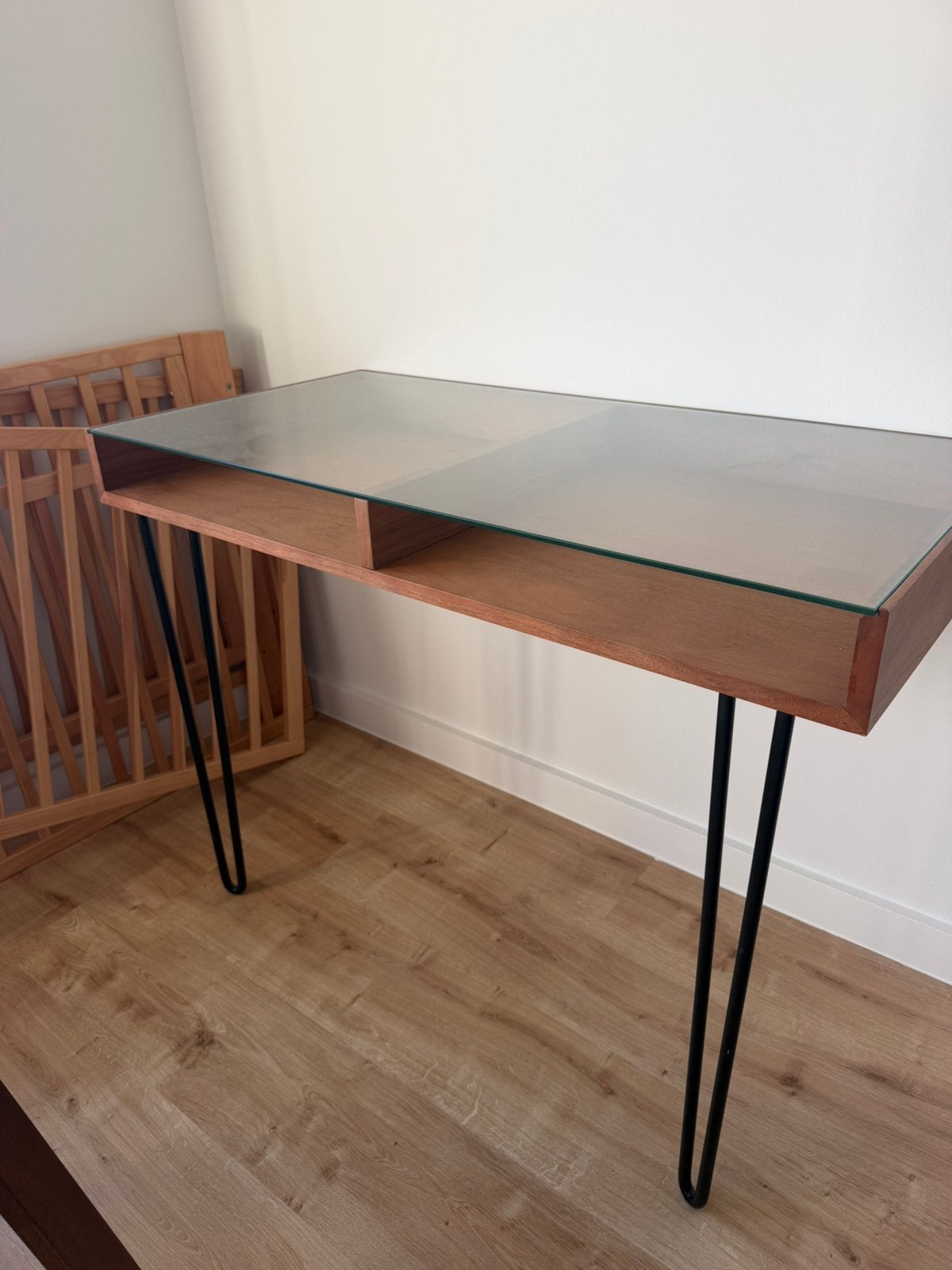 Bureau La Redoute, Ophalen, Zo goed als nieuw