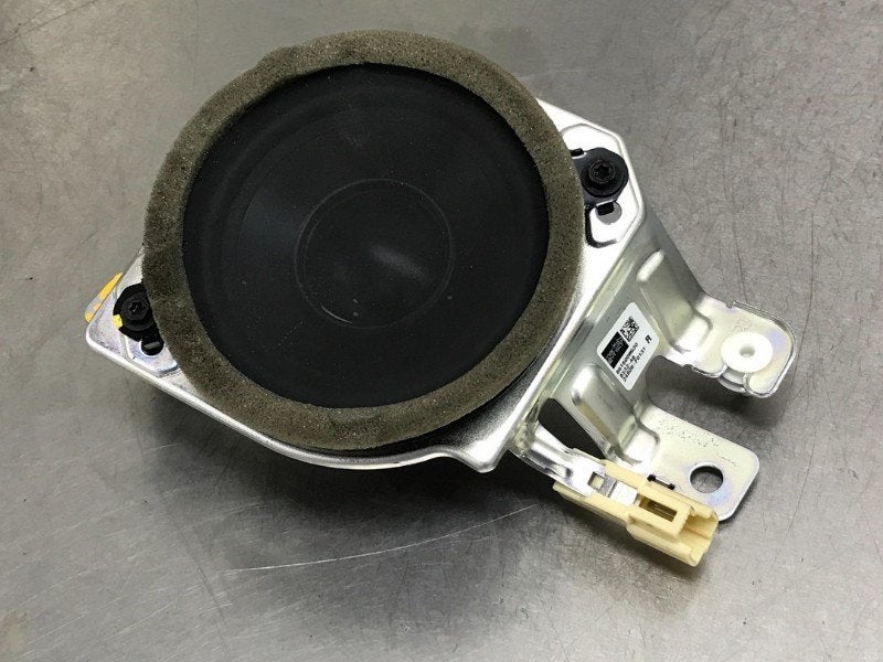 LUIDSPREKER Lexus LS (F4) (01-1989/12-2017) (|861600WG10|), Gebruikt, Lexus