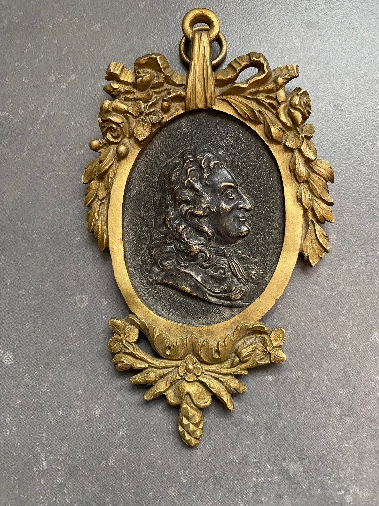 Médaillon bronze du XVIIIe siècle Jean de La Fontaine, Enlèvement ou Envoi, Buste, Homme, Moins de 20 cm