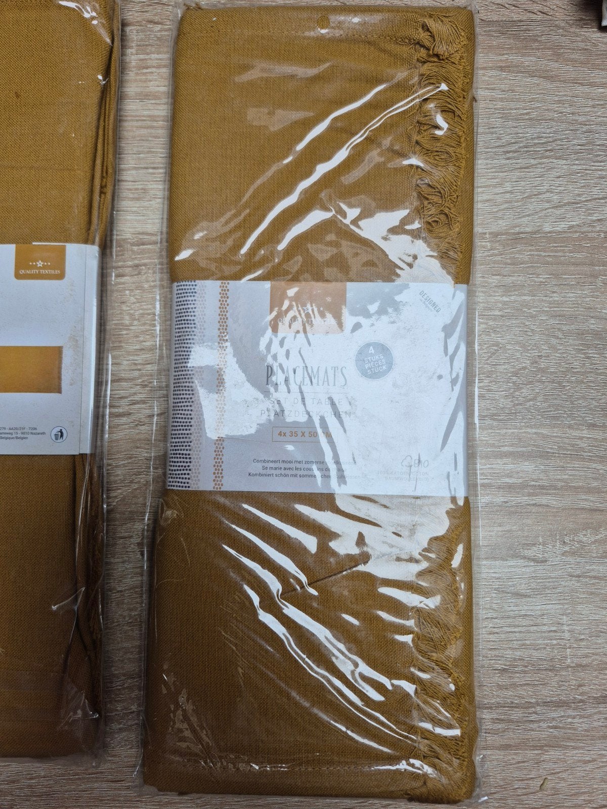 Set van 4 NIEUWE placemats – Okergeel / Mosterd – 35x50 cm, Zakelijke goederen, Horeca | Meubilair en Inrichting, Ophalen