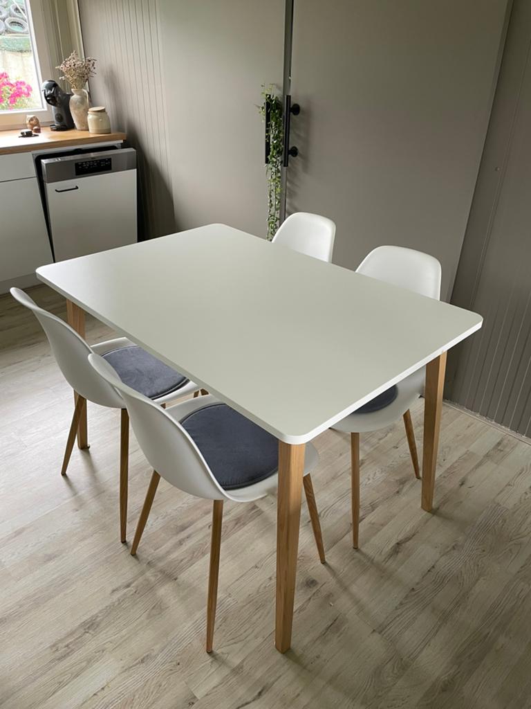 Tafel met stoelen, Ophalen, Gebruikt