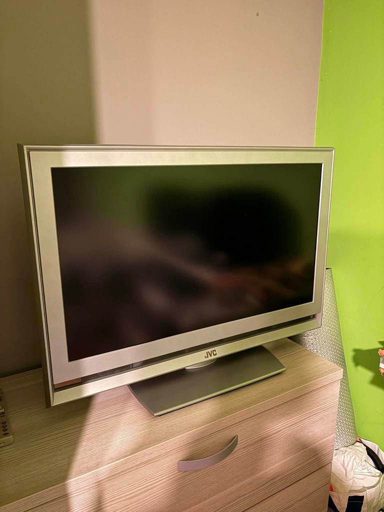 JVC televisie (LCD) 32”, TV, Hi-fi & Vidéo, Télévisions, Autres marques, Moins de 40 cm, Enlèvement, Utilisé