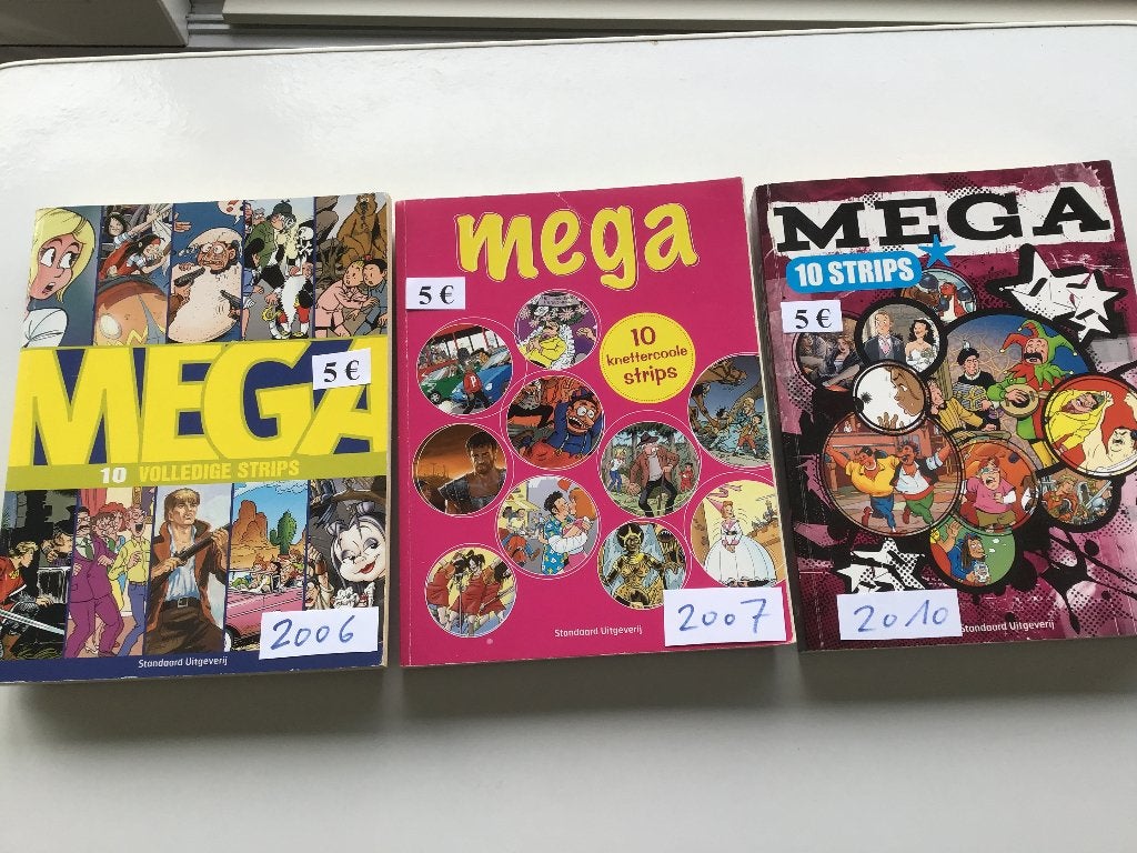 3 méga bandes dessinées avec 10 bandes dessinées par livre à, Enlèvement ou Envoi, Comme neuf