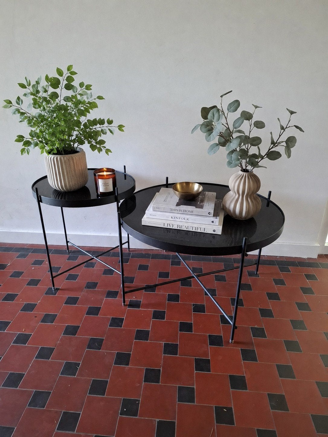 2 zwarte bijzettafels salontafels
cupid zuiver glas metaal, Huis en Inrichting, Ophalen, Glas