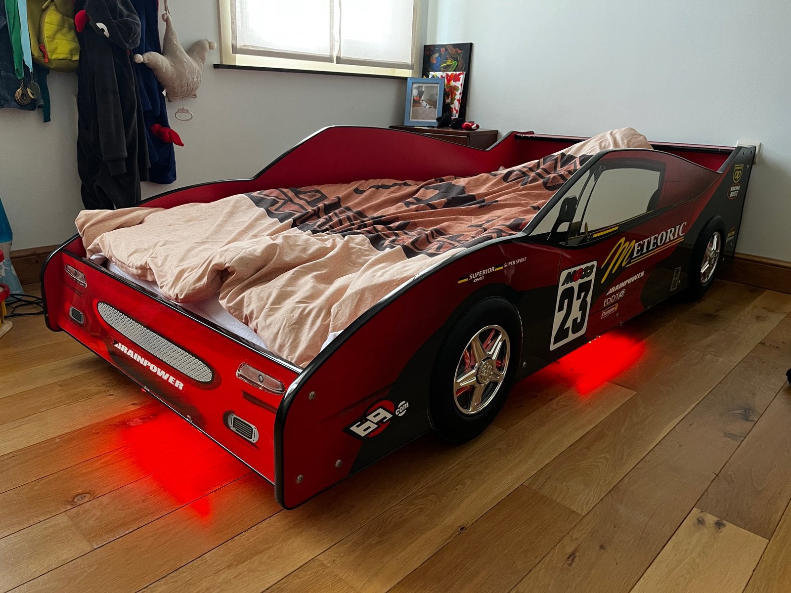 Racewagen bed, Ophalen, 85 tot 100 cm, Zo goed als nieuw, Lattenbodem