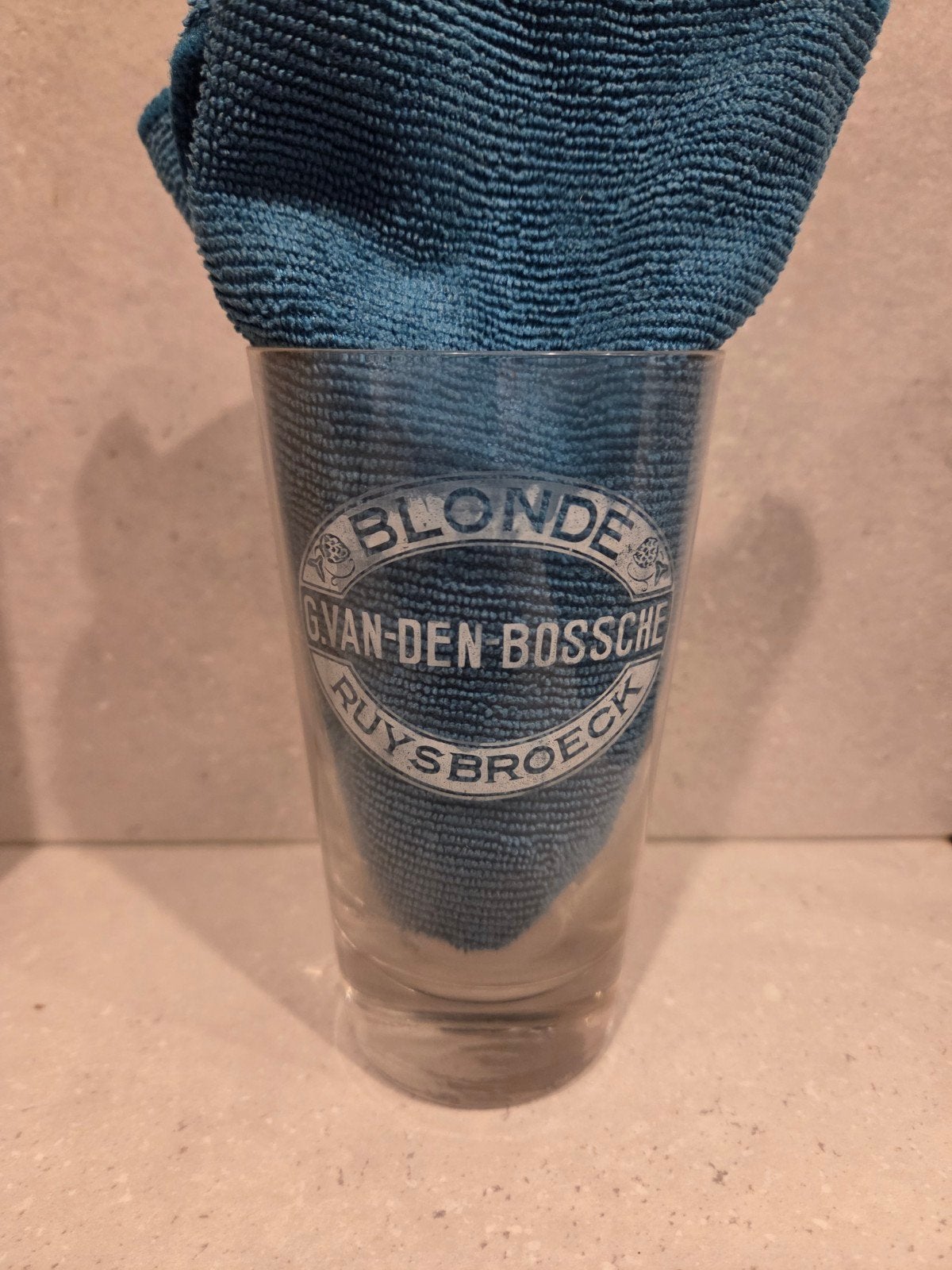 oud bierglas G van den bossche ruysbroeck, Sport en Fitness, Ophalen