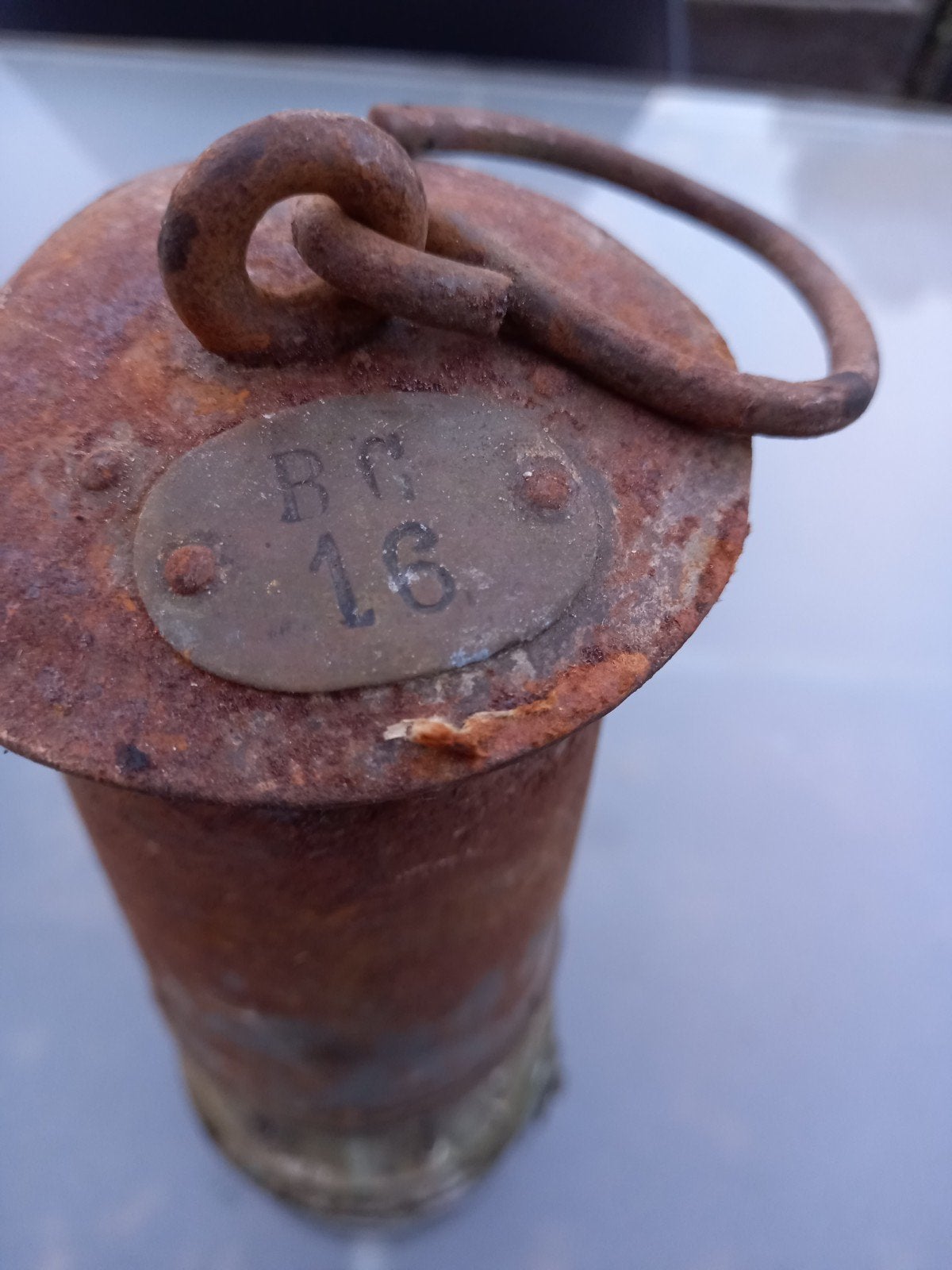 ancienne  lampe de  mineur, Enlèvement ou Envoi