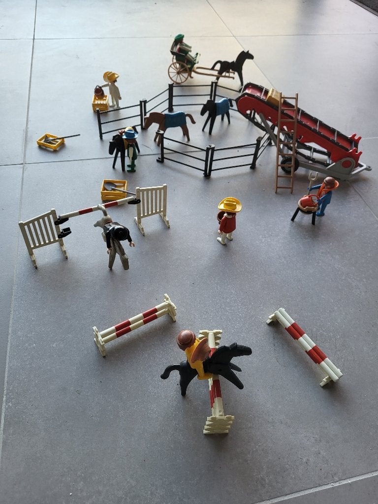 Paarden manege Playmobil, Ophalen, Zo goed als nieuw, Complete set