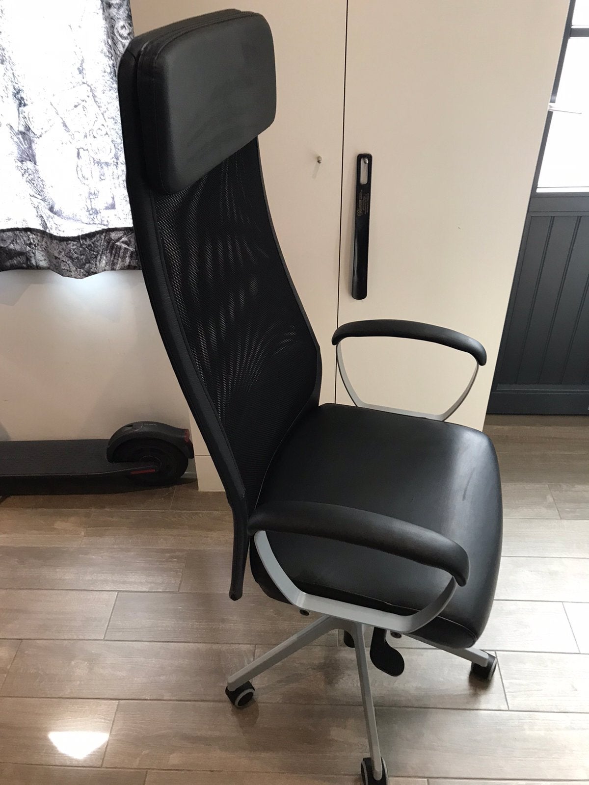 BUREAUSTOEL İN GOEDE STAAT !!, Huis en Inrichting, Bureaustoelen, Gaming bureaustoel, Zwart, Ophalen of Verzenden, Zo goed als nieuw