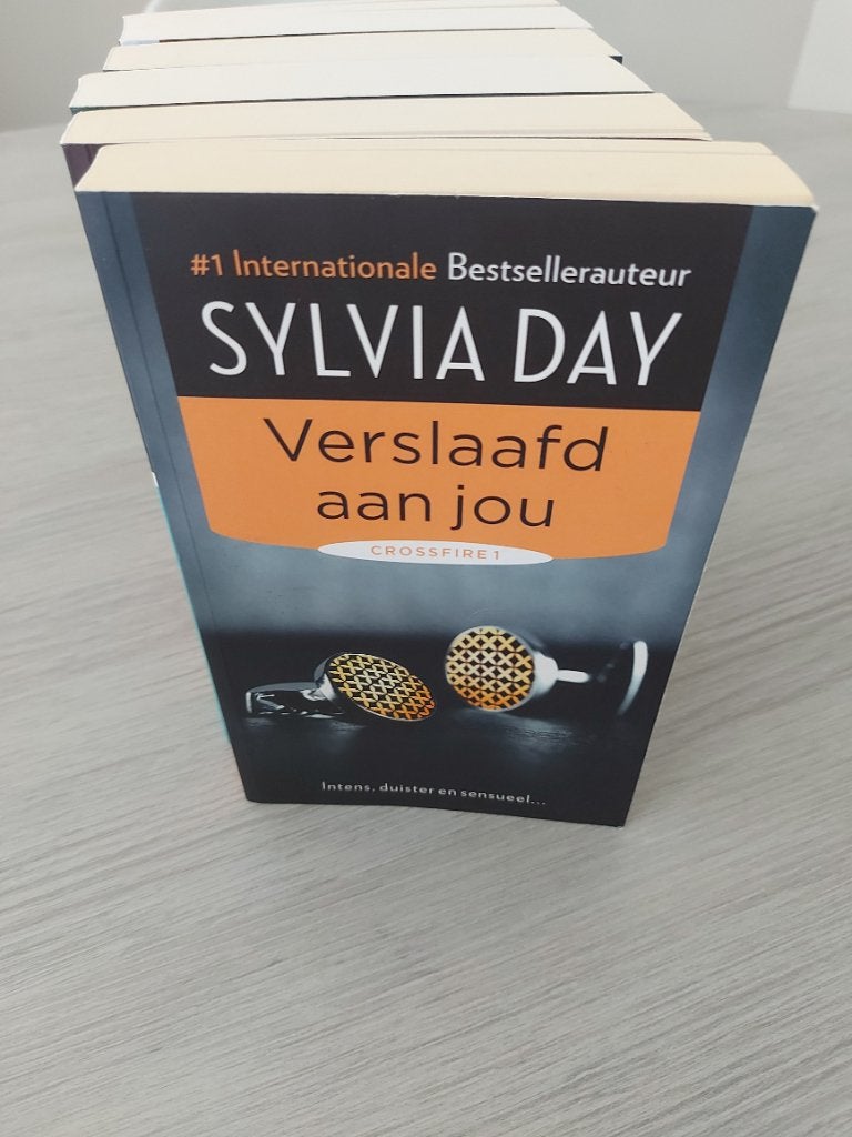 Sylvia day crossfire 1.2.3.4.5, Boeken, Ophalen, Gelezen, Sylvia Day, België