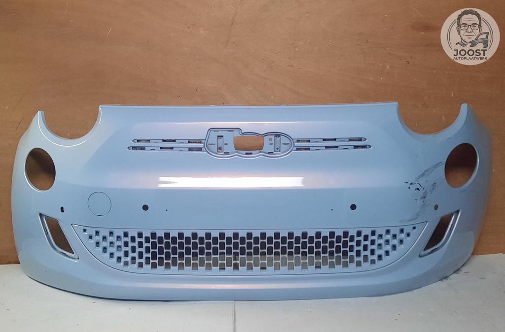 Voorbumper orgineel Fiat 500E v.a 2020 6xPDC 735714055, Voor, Herkomst onderdeel bekend, Ophalen of Verzenden, -Stabilimento di Mirafiori Corso Giovanni Agnelli 200, Turijn, Italie