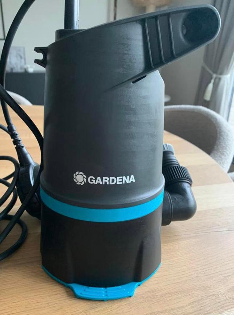 Gardena dompelpomp, Tuin en Terras, Waterpompen, Ophalen of Verzenden, Zo goed als nieuw, Elektrisch, Dompelpomp