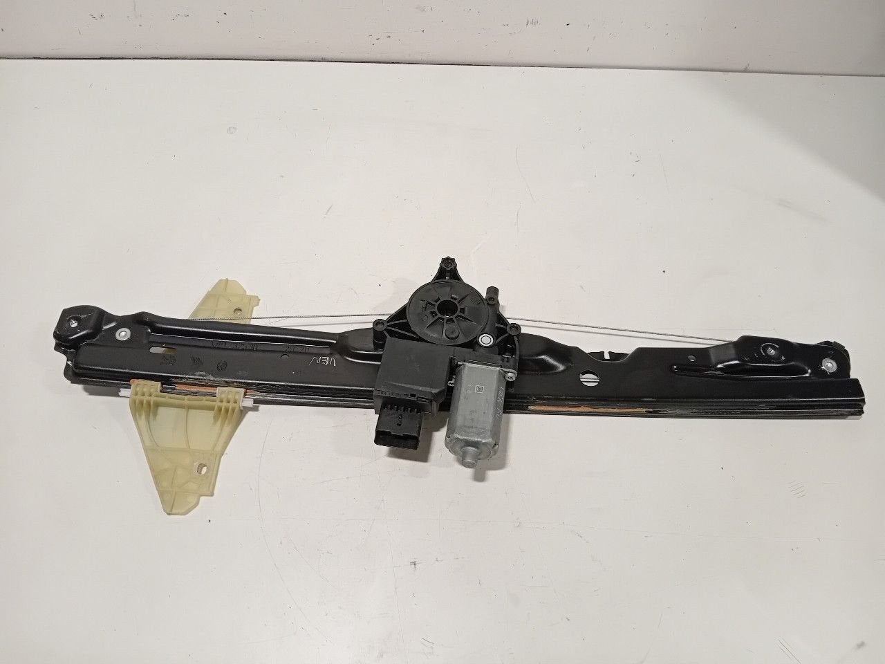 Raammechaniek elektrisch rechts voor Opel Vivaro, Onderdelen@venauto.nl, Van der Ven Autorecycling B.V., Ettenseweg 76, 4706 PB Roosendaal, The Netherlands
