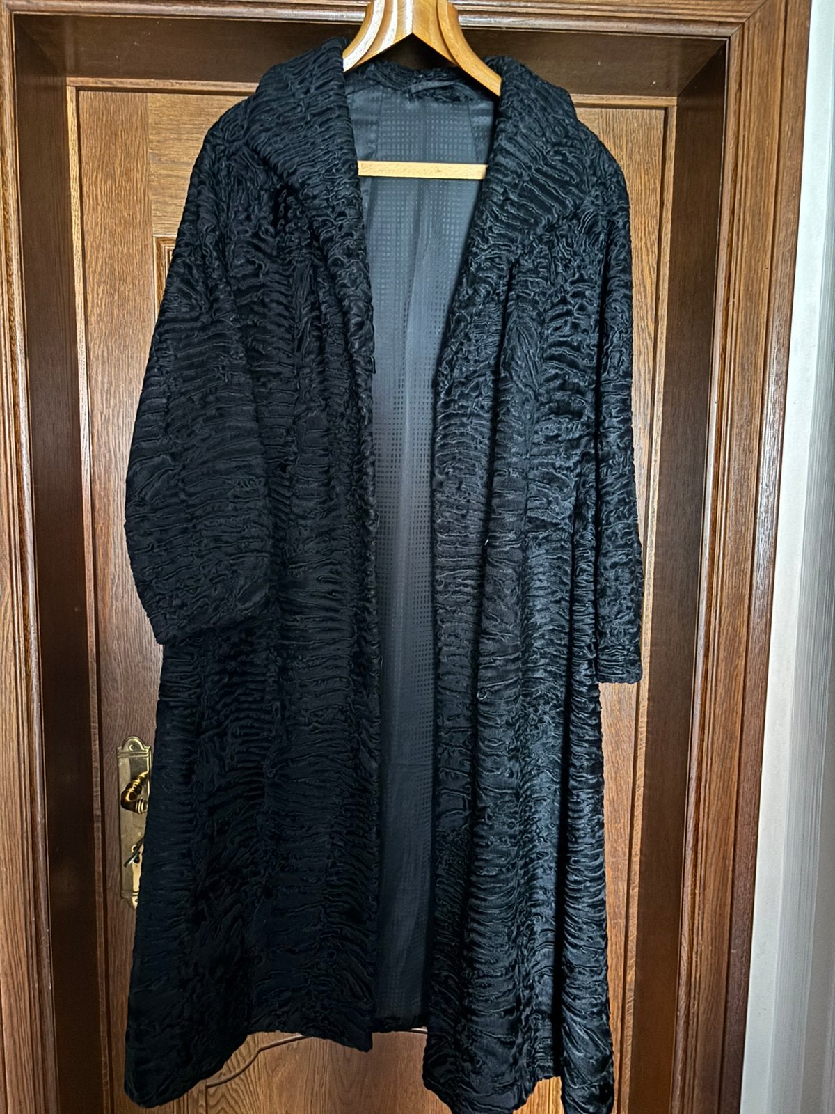 Manteau enfourute swakara noir, Enlèvement, Comme neuf, Noir
