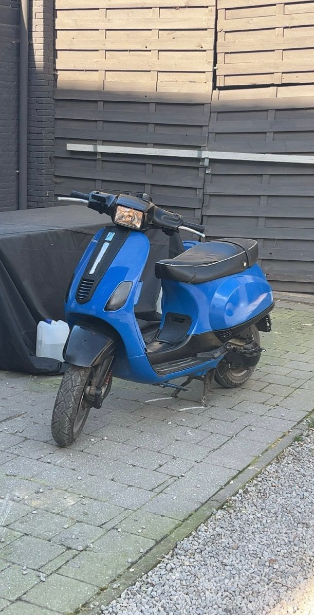 2t vespa s50 70cc, Fietsen en Brommers, Scooters | Piaggio, Ophalen, Gebruikt, Overige modellen