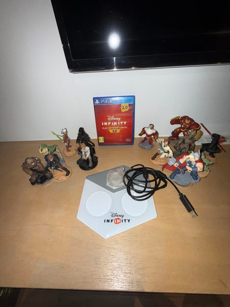 Disney Infinity +13 Ventjes, Games en Spelcomputers, Games | Sony PlayStation 4, Ophalen of Verzenden, Zo goed als nieuw