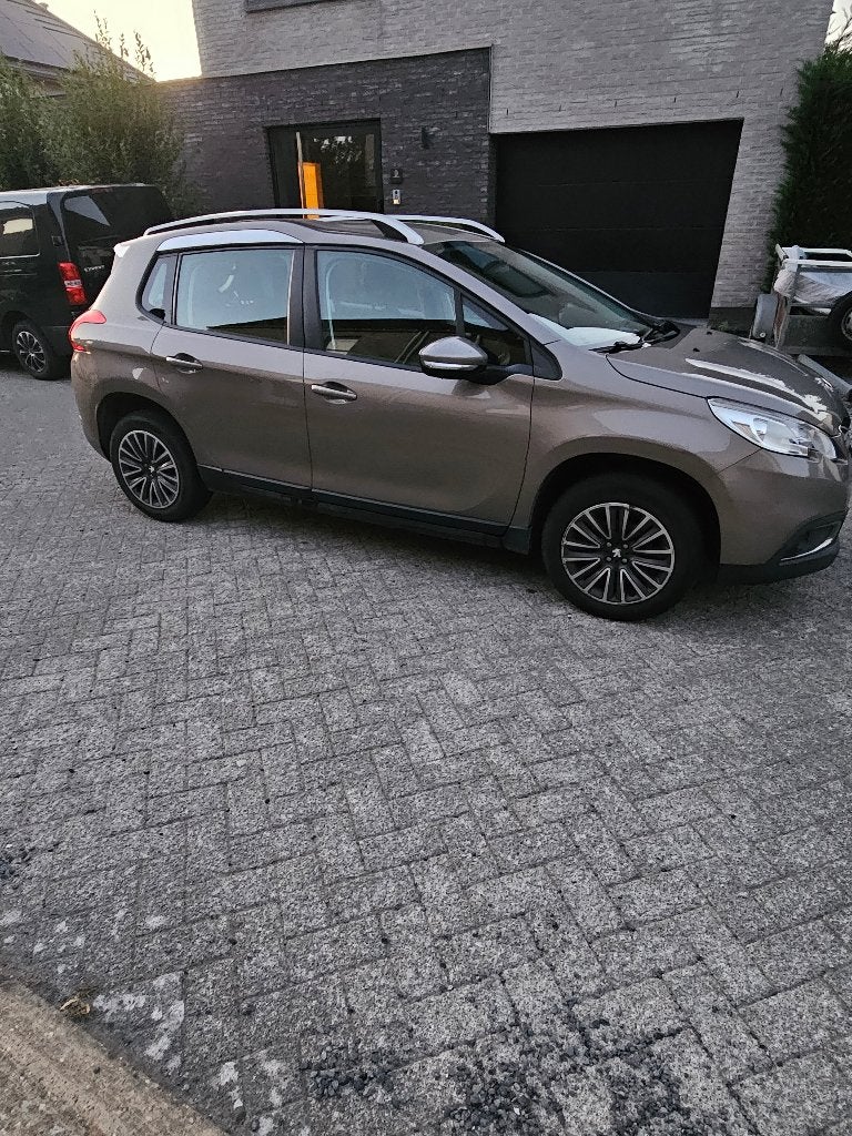 Auto, Auto's, Voorwielaandrijving, Stof, Zwart, Beige